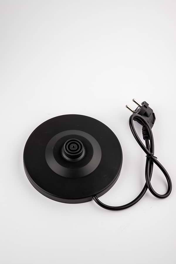 Фото - Электрический чайник Grunhelm EKS-2028