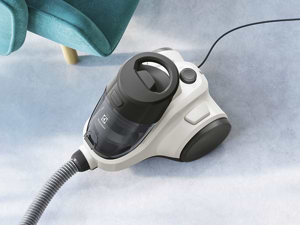 Фото - Пылесос для сухой уборки без мешка Electrolux EC41-2SW