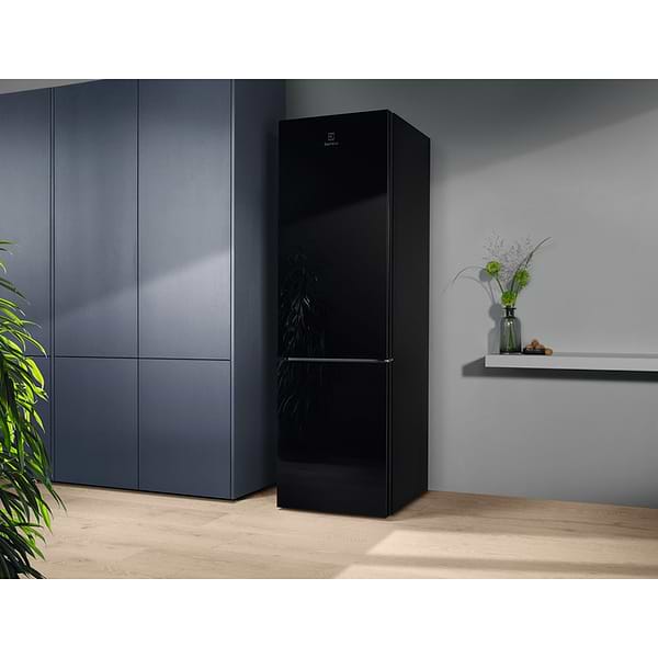 Фото - Уцінка - Холодильник Electrolux RNT7ME34K1