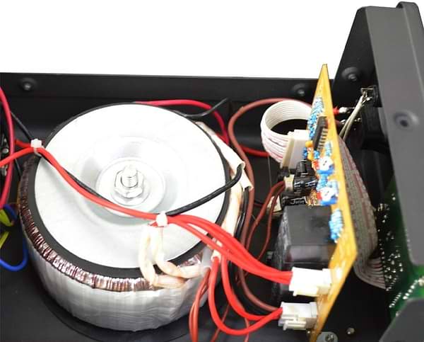 Фото - Стабілізатор напруги EnerGenie EG-AVR-D2000-01