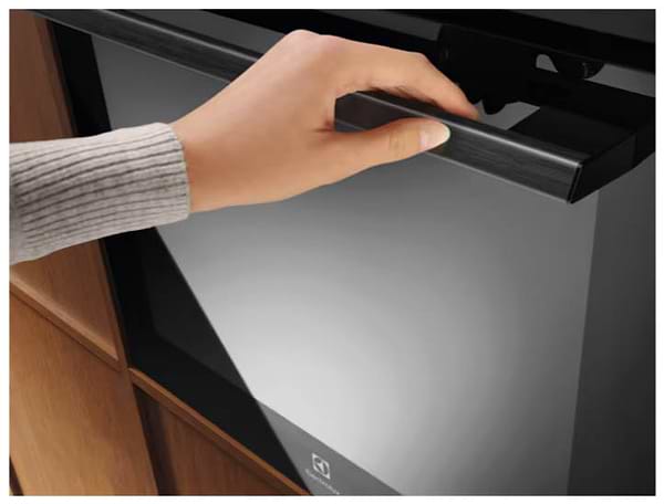 Фото - Духова шафа електрична Electrolux EOF8H39H