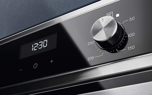 Фото - Духовой шкаф электрический Electrolux EOF5C50BX