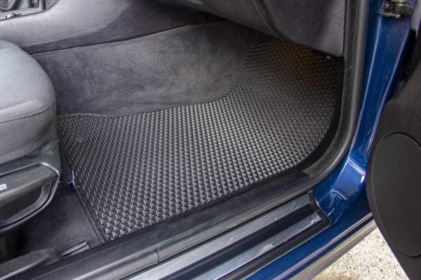 Фото - EVA коврики в салон авто EVAtech для 3 Series (E46) RWD BMW 1998-2001 4 поколение Sedan EU BM31443C5BW8KBB