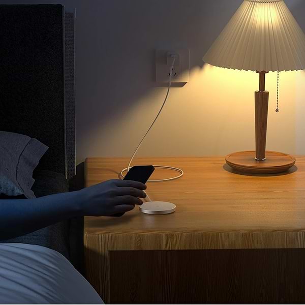 Фото - Бездротовий зарядний пристрій Essager YiT 3 in 1 Wireless Magnectic Phone watch earphone charger 15w (EWXCX-YT02-Z)