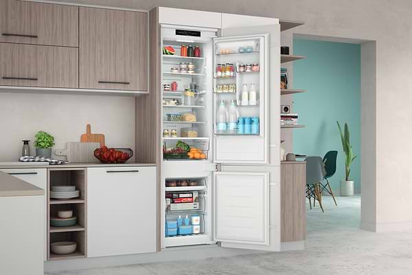 Фото - Холодильник встраиваемый Indesit INC20T321EU