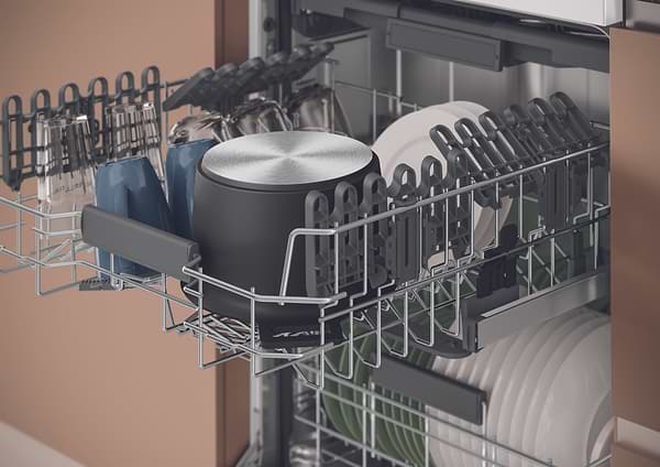 Фото - Посудомийна машина окремостояча Hotpoint-Ariston H7FHP33