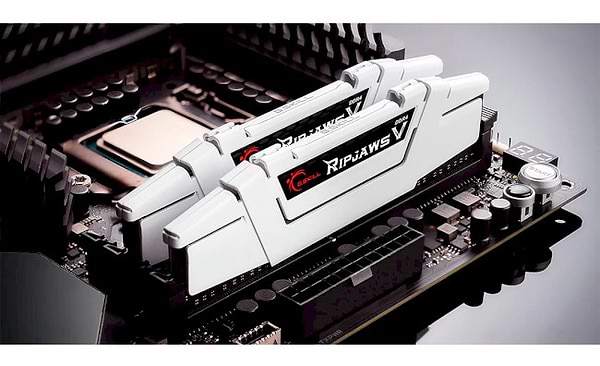 Фото - Память DDR G.Skill Ripjaws V White DDR4-3600 32GB (2x16GB) (F4-3600C18D-32GVW)