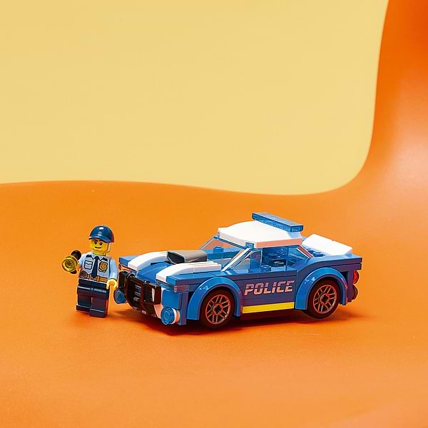 Фото - Конструктор LEGO City Полицейская машина (60312)
