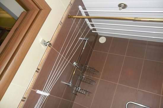 Фото - Сушилка для белья SNB 92106 потолочная 1.5м на 5 веревок