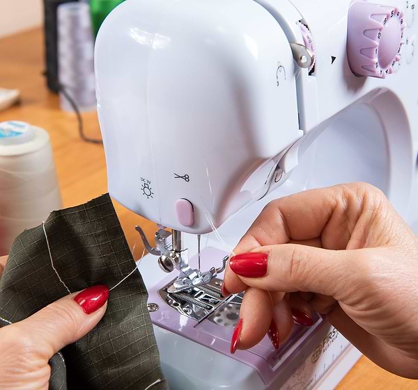 Фото - Швейная машина First FA-5700-2