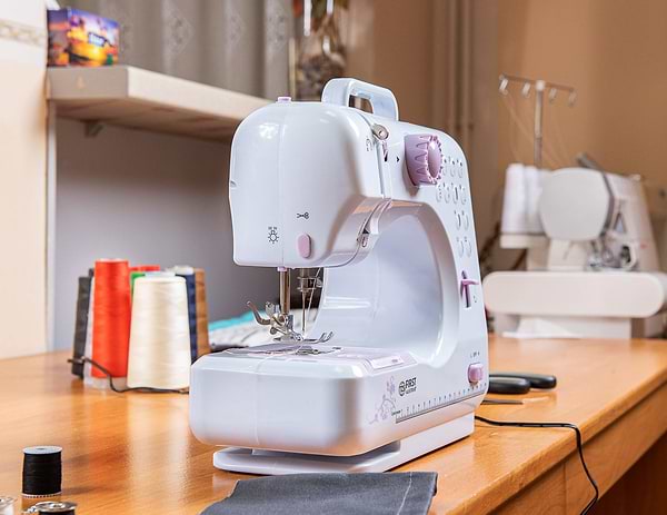 Фото - Швейная машина First FA-5700-2