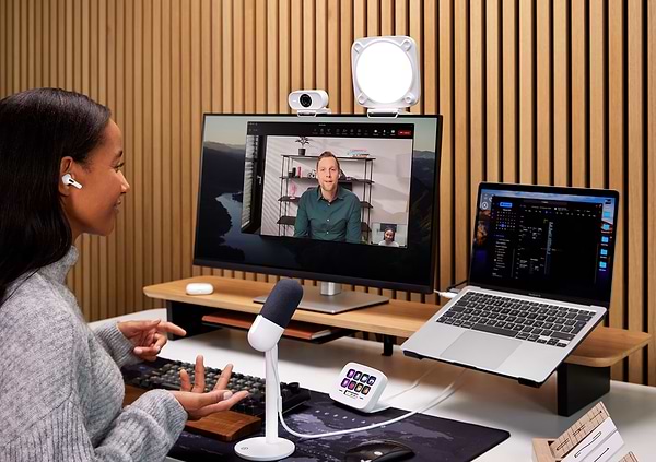 Фото - Веб-камера для комп'ютера Elgato Facecam Neo HDR AF (10WAE9901)