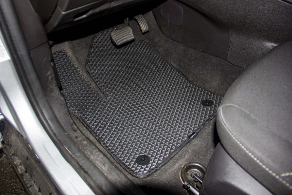 Фото - EVA коврики в салон авто EVAtech для Focus (C346) Ford 2011-2018 3 поколение Sedan USA FD1450C5SGB