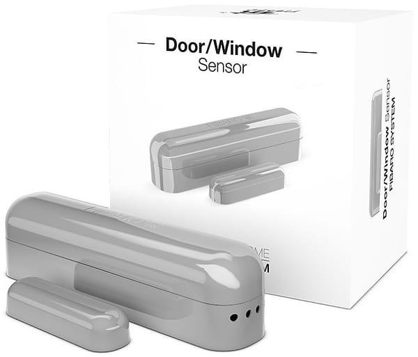Фото - Бездротовий датчик відкриття дверей/вікон Fibaro Door/Window Sensor Silver (FIBEFGK-102-ZW5)