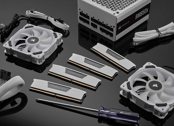 Фото - Память DDR Corsair DDR5 2x16GB/5200 Vengeance White (CMK32GX5M2B5200C40W)