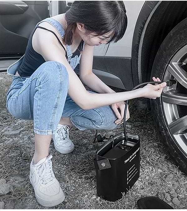 Фото - Автокомпрессор Xiaomi Midrive TP01