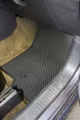 Фото - Коврики из экокожи в салон авто передние EVAtech ECO для Patriot (MK74) Jeep 2006-2011 1 поколение SUV USA (JP1760AB2LA2BBB)