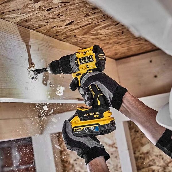 Фото - Дриль-шуруповерт DeWALT DCD805H2T