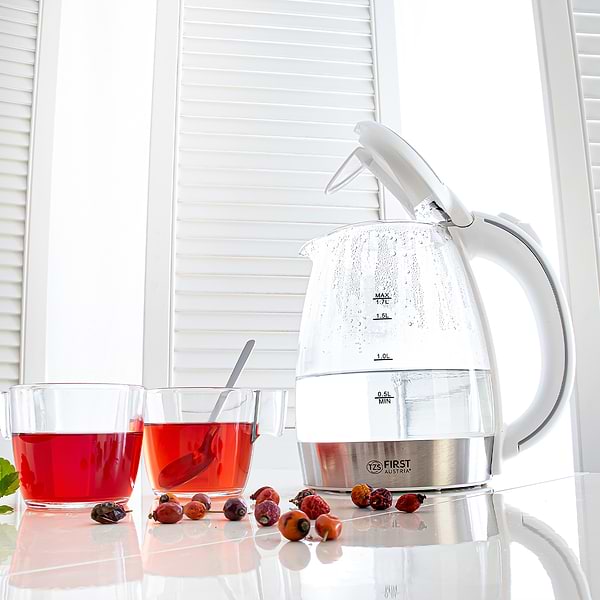 Фото - Электрический чайник First FA-5404-2-WI