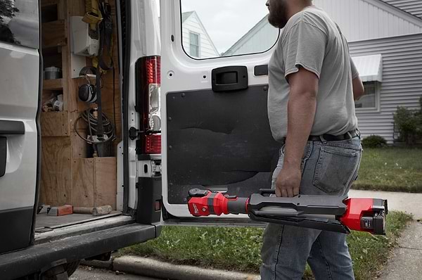 Фото - Фонарь аккумуляторный Milwaukee M12 SAL-0 (4933464823)