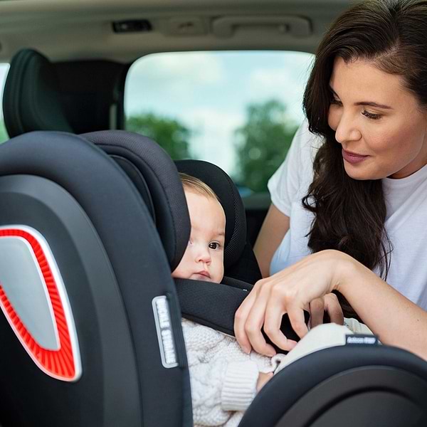 Фото - Автокресло Lionelo Antoon RWF Carbon