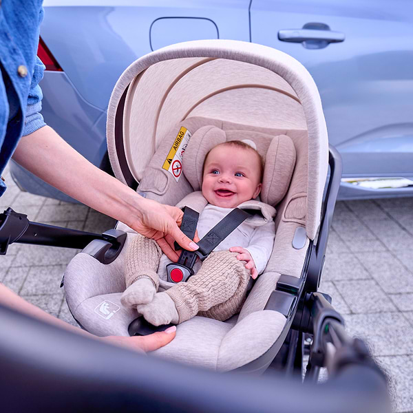 Фото - Автокрісло Lionelo MOXIE I-SIZE BEIGE SAND