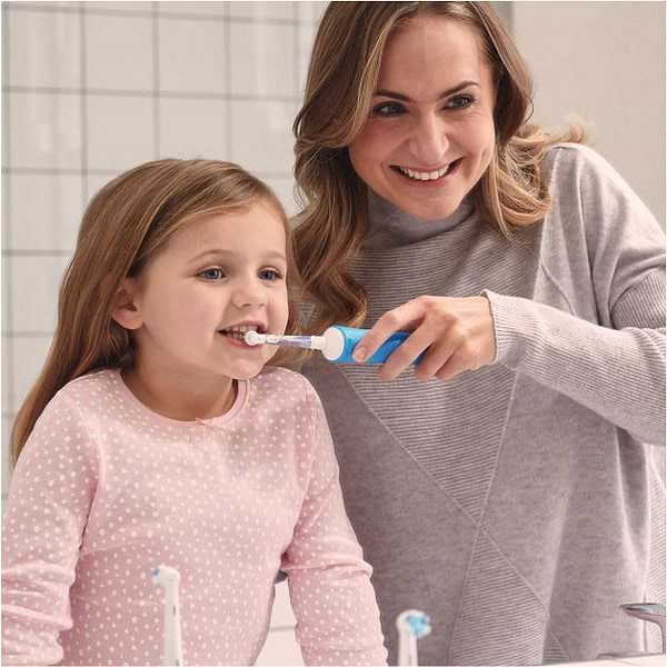 Фото - Насадка для зубної щітки Braun Oral-B Stages Power FrozenII EB10S 4 шт.