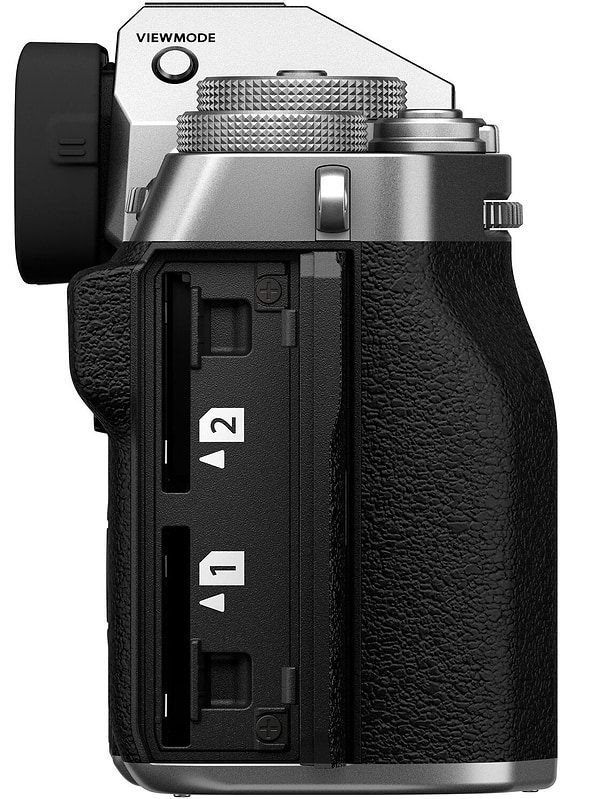 Фото - Фотокамера беззеркальная Fujifilm X-T5 + XF 16-80 F4 Kit Silver (16939497)