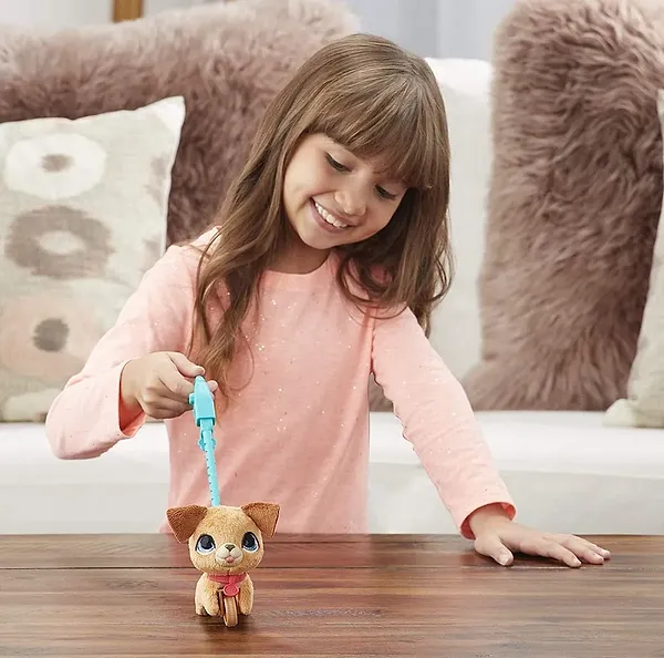 Фото - Інтерактивна іграшка Hasbro FurReal Friends Маленький Вихованець на повідку (E4765 FRR WALKALOTS LIL WAGS DOG A)