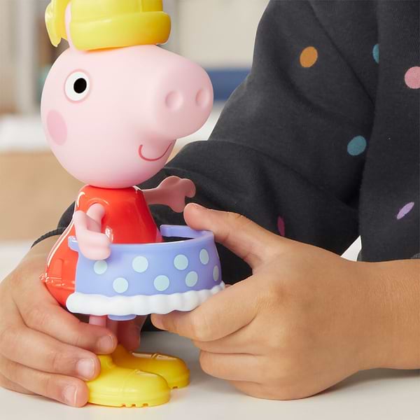Фото - Колекційні фігурки набір Peppa Pig FIGURINES серії Модна пригода - ОДЯГНИ ПЕППУ (G0331)