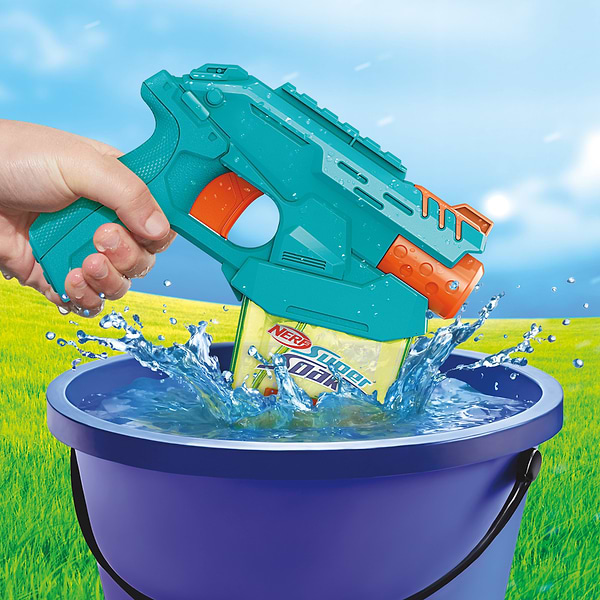 Фото - Водяний бластер
 Hasbro NERF "Міні Данк Філ" серії "Нерф Супер Сокер" (G0993)