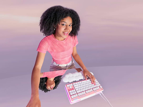 Фото - Клавиатура проводная игровая Logitech G713 Aurora Gaming GX Brown USB (920-010422)