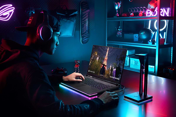 Фото - Ноутбук ігровий Asus ROG Strix SCAR 18 G834JYR-R6059X Off Black