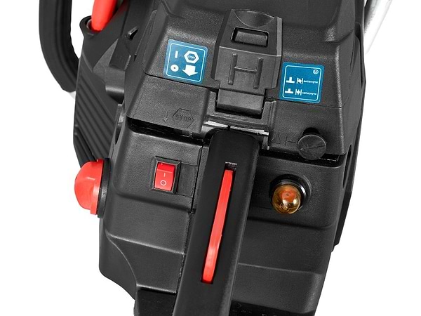 Фото - Ланцюгова пила бензинова BauMaster GC-9952BE