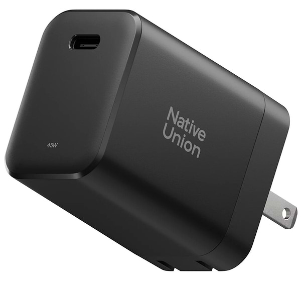 Фото - Мережевий зарядний пристрій Native Union Fast GaN Charger PD 45W USB-C Port Black (FAST-PD45-BLK-EU)