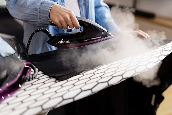 Фото - Утюг с парогенератором Gorenje SGD3000BKV SUPREME