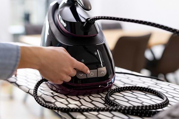 Фото - Утюг с парогенератором Gorenje SGD3000BKV SUPREME