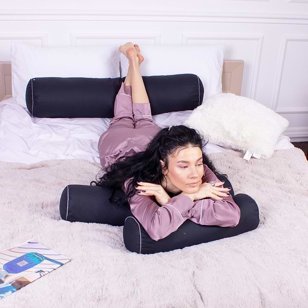 Фото - Подушка валик MirSon №8518 Naturale Line 16-9000 Black Stone 50% Memory 60х20 см (2200006342397)