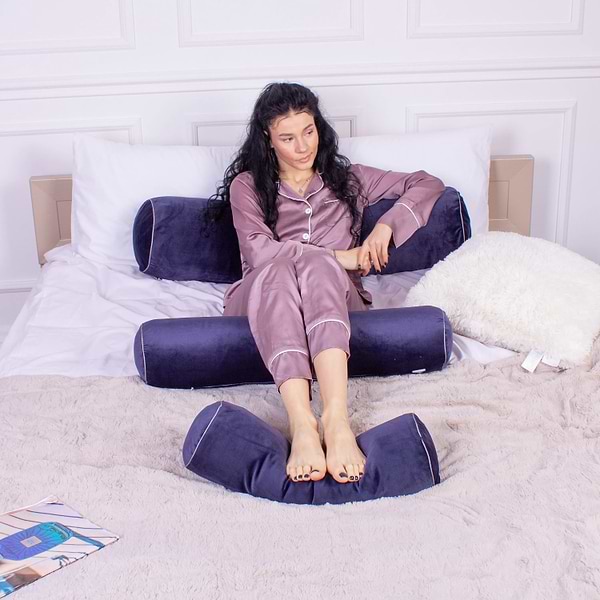 Фото - Подушка валик MirSon №8130 Velvet Line 28-0006 Navy blue EcoSilk 15x50 см (2200006199960)