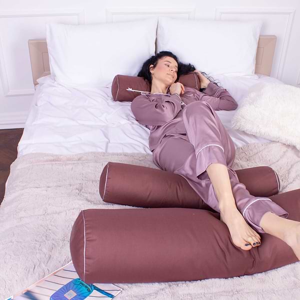 Фото - Подушка валик MirSon №8546 Naturale Line 19-1217 Chocolate Perla 100% Memory 60х20 см (2200006344070)