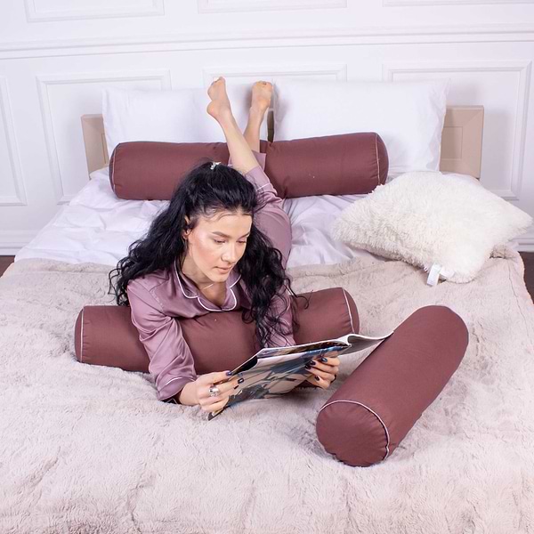 Фото - Подушка валик MirSon №8546 Naturale Line 19-1217 Chocolate Perla 100% Memory 60х20 см (2200006344070)