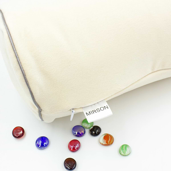 Фото - Подушка валик MirSon №8555 Velvet Line 28-0004 Cream 100% Memory 60х16 см (2200006344605)