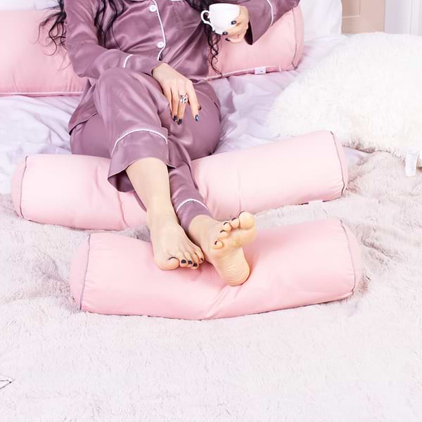 Фото - Подушка валик MirSon №8104 Eco Line Coral EcoSilk 70х20 см (2200006247678)