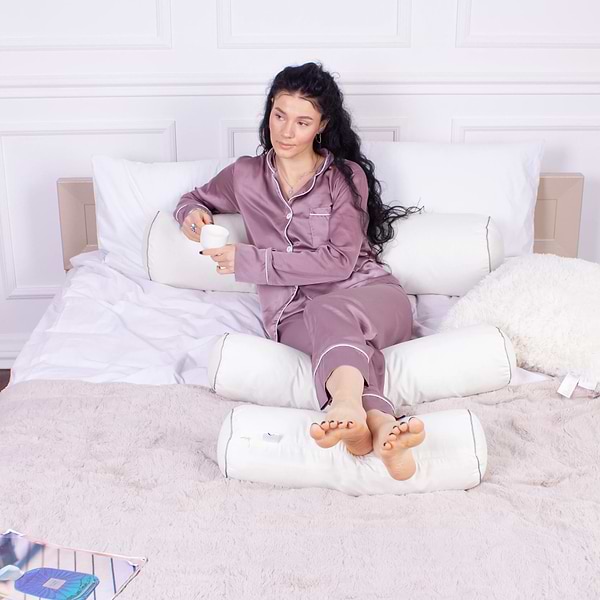 Фото - Подушка валик MirSon №8498 Eco Line Creamy 50% Memory 70х20 см (2200006341215)