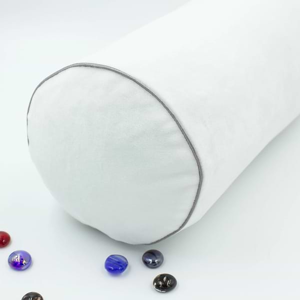 Фото - Подушка валик MirSon №8521 Velvet Line 28-0001 White 50% Memory 100х20 см (2200006342618)