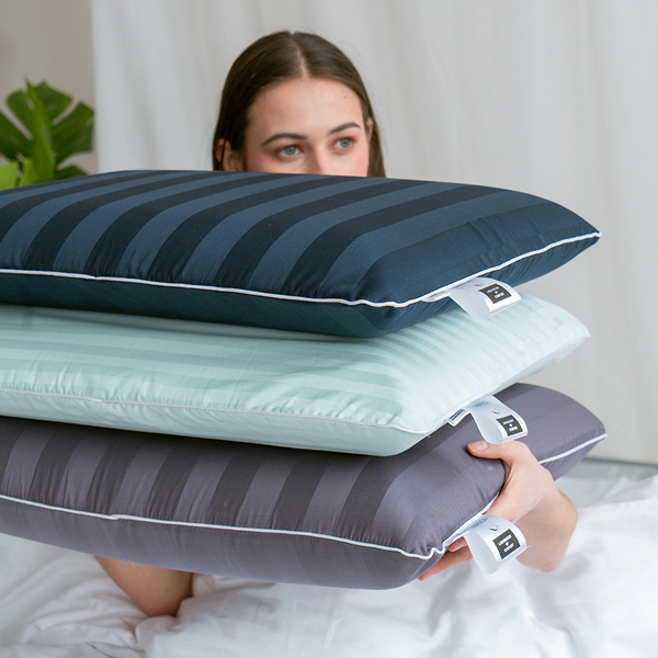 Фото - Подушка ортопедична MirSon №7021 Elite Noble stripe Сarmela MEN 590х430х120