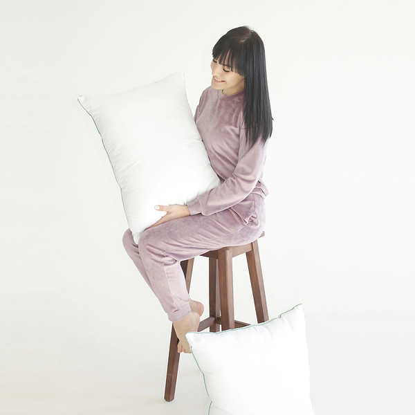 Фото - Подушка стандартная MirSon шелковая 70*70 №1566 Eco Vital Silk средняя (2200005198674)