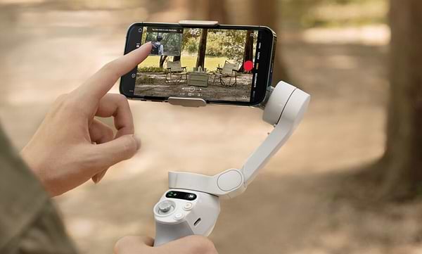 Фото - Стедикам DJI Osmo Mobile SE