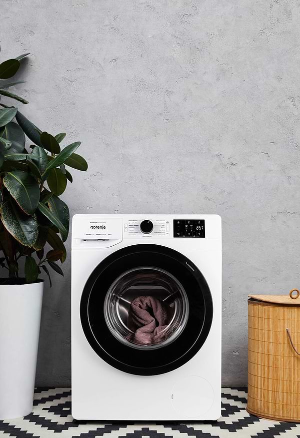 Фото - Пральна машина Gorenje WNEI82SCS/UA