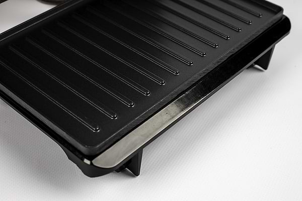 Фото - Гриль-барбекю электрический Grunhelm G750